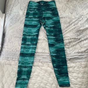 Pattern workout leggings